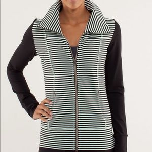 Lululemon Daily Yoga Jacket. Size 12.